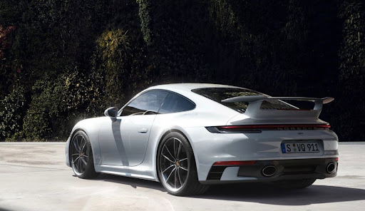 Porsche 911 Carrera (Flat-6)